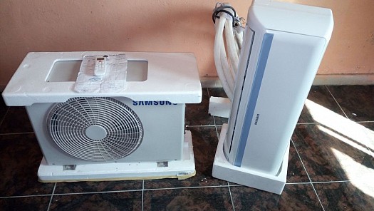 Climatiseur split samsung 1.5 chevaux en très bon état