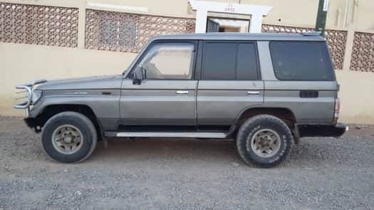 voiture landcruiser 2 model prado