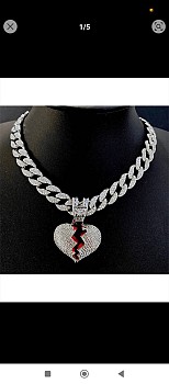 Collier et cagoule pour jeunes - Le cœur brisé