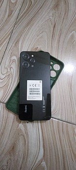 Redmi 12 128Gb, 4RAM, chargeur inclus, négociable