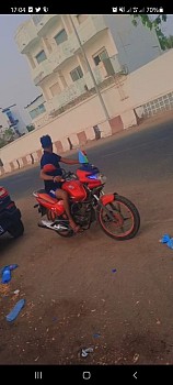 Moto marque Hero 150 tout neuve.