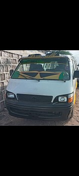 Minibus avec Vignette et Assurance