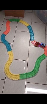 Circuit enfant Avec des voitures 