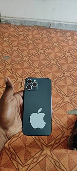 iPhone 12 Pro Max, 256GB, batterie 95%, prix négociable