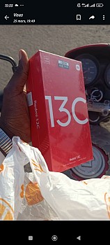 Redmi 13C 128Go 6Go RAM, complet avec carte mémoire