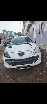 Peugeot 206+ Essence, Bon État, Prix Négociable