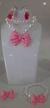 NOUVEAUX ACCESSOIRES FEMMES ET FILLETTES