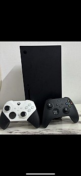 Xbox Série X 2 manettes, presque neuf