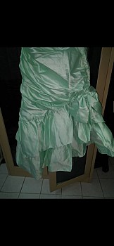 Vend robe de fiançailles verte