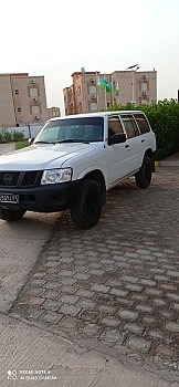 Voiture Nissan Patrol Y61