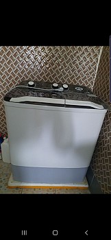 Machine à laver semi-automatique