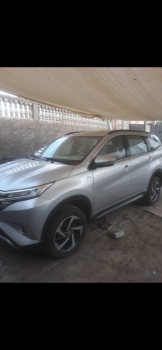 Toyota Rush 2019, essence, boîte automatique, excellent état