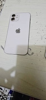 iPhone 12 Blanc 1 an, coque et verre de protection inclus