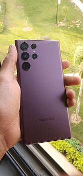 Samsung galaxy S22 ultra 128G , 8GO Ram