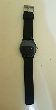 Montre all black