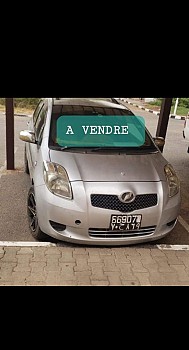 Toyota Yaris à vendre prix à DÉBATTRE