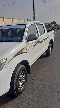 TOYOTA PICKUP HILUX