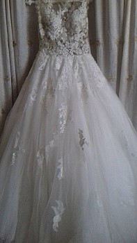 Robe de mariage de la marque Provonias