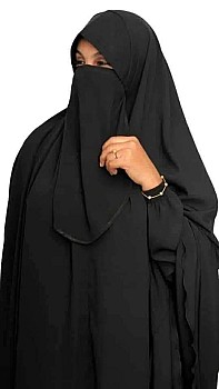 Hijab avec son petit niqab