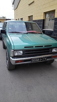 Voiture Nissan Pathfinder Diesel Climatisé