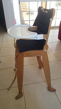 Chaise haute pour Bébé