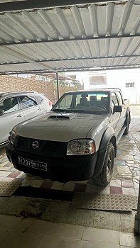 Nissan hardbody