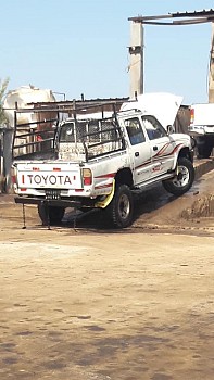 Voiture Toyota Hillux