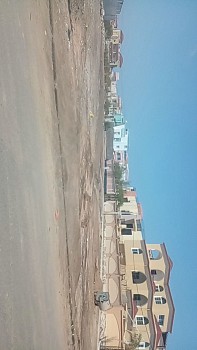 Terrain de 400 m² à vendre à Haramous, près de l\'Ambassade américaine - Quartier prisé et stratégique - Idéal pour projets résidentiels ou commerciaux