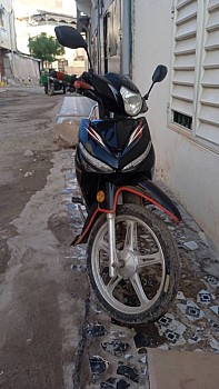 Moto de Location Économique et Confortable à Louer