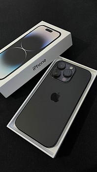 À VENDRE iPhone 11 Pro Max 256GB, Comme Neuf avec possibilité de remise!