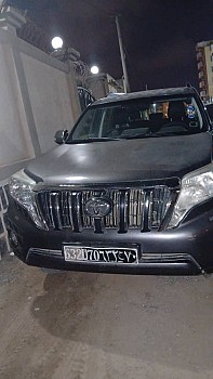 Toyota Prado 2016, manuel, négociable, excellent état