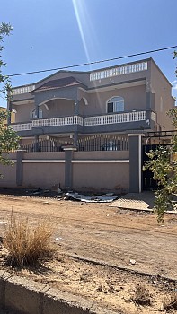 Villa F6 avec chambre de gardien, cité Alhoul Nagad