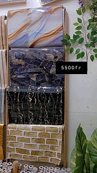 Papier peint adhésif