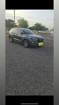 Hyundai Tucson 2018, historique entretien complet, état neuf