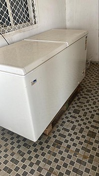 Réfrigérateur presque neuf, très bon état, prix adorable