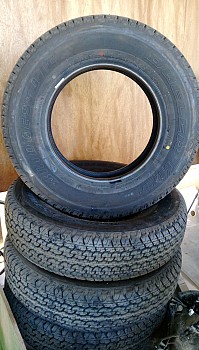 Des nouveaux pneus bridgestone