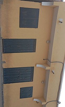 Boutique avec grand dépôt à louer devant route à B11