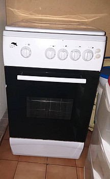 Four à gaz avec bouteille de gaz