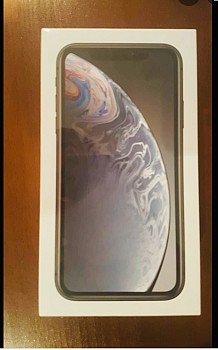 iPhone XR noir neuf dans son emballage