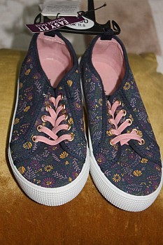 Chaussures fille fleuries