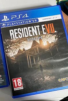 RESIDENT EVIL 7 -PS4
