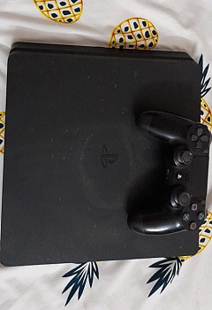 PS4 Slim 500GB