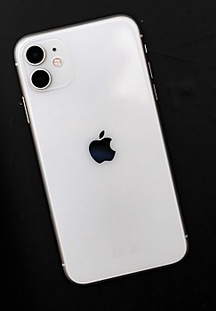 iPhone 11 normal 128 gb