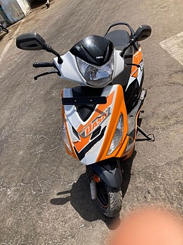 Moto scooter Hero