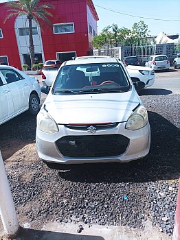 Voiture Suzuki Alto 800