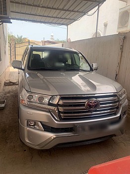 Toyota Land Cruiser V8LAND CRUISER V8