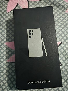 Samsung Galaxy S24 Ultra 256Go en excellent état