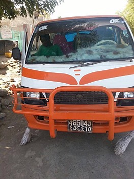 Mini bus Toyota Hilux