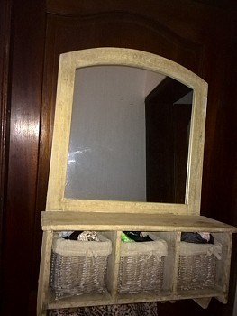 Meuble-miroir en bois