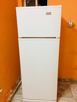Réfrigérateur frigidaire bon état